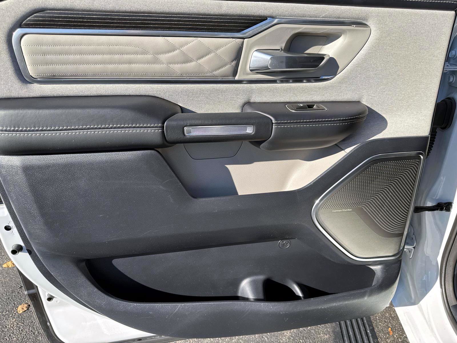 Used 2022 RAM 1500 Limited image 12