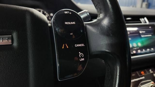 Used 2020 Land Rover Range Rover Evoque SE image 26