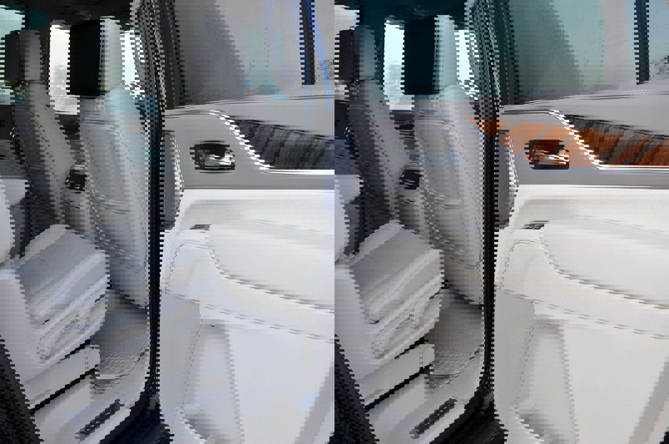 Used 2021 Cadillac Escalade Premium Luxury Platinum image 15