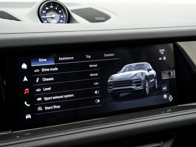 New 2026 Porsche Cayenne GTS image 19