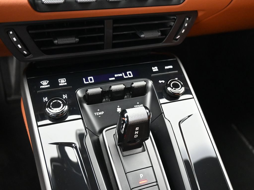 Certified 2025 Porsche 911 Carrera RWD image 15