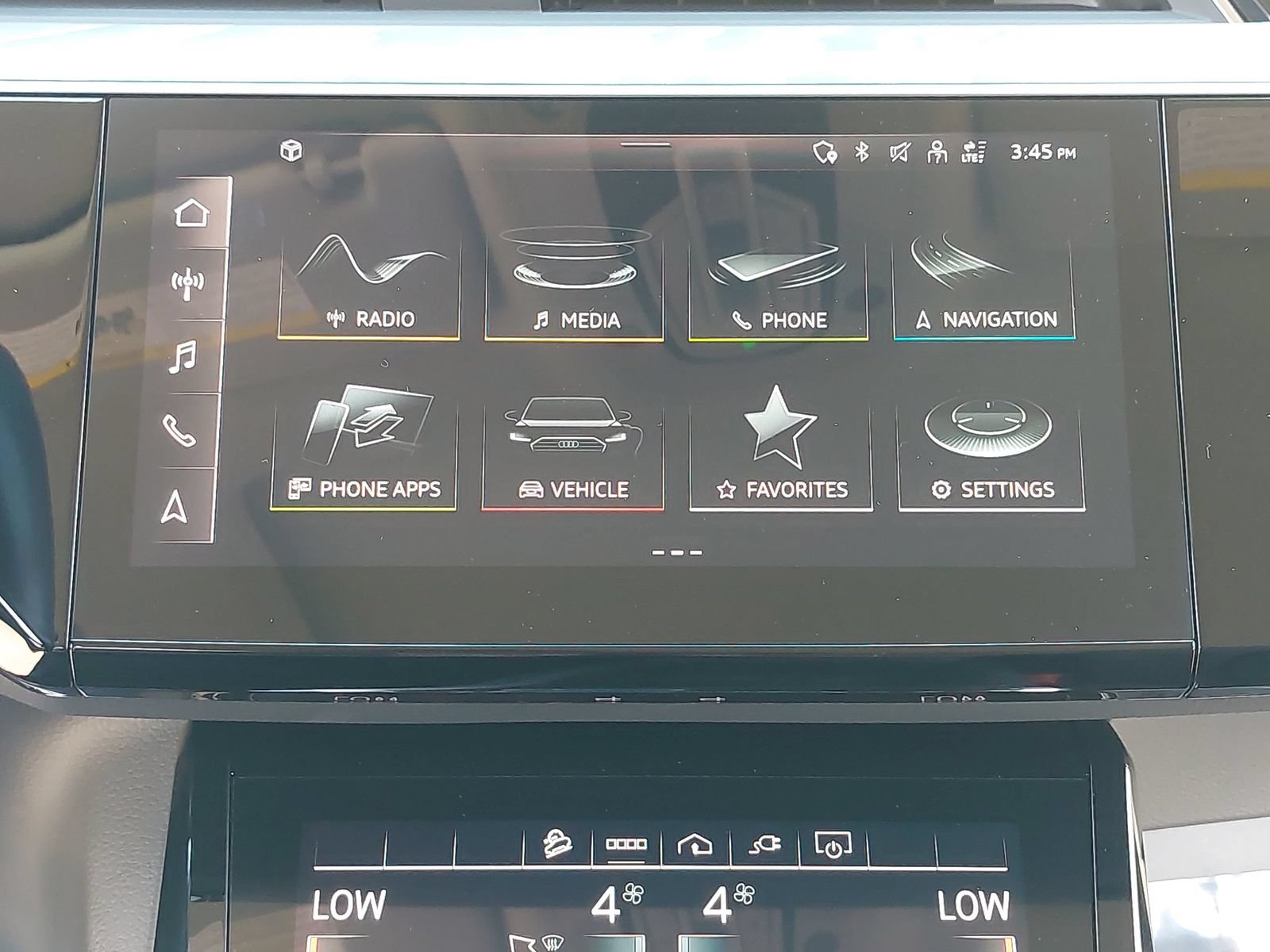 Used 2024 Audi Q8 e-tron Premium Plus AWD/4WD image 24