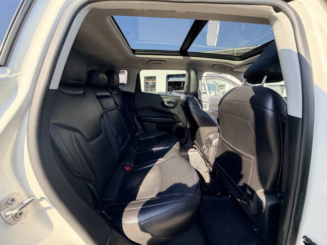 Used 2018 Jeep Compass Sport FWD image 13