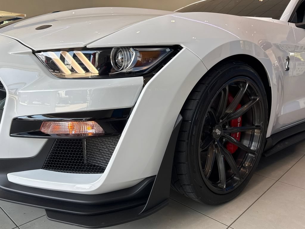 Used 2020 Ford Mustang Shelby GT500 w/ Carbon Fiber Track Pack RWD image 12