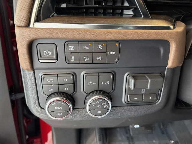 New 2026 Chevrolet Suburban High Country image 34