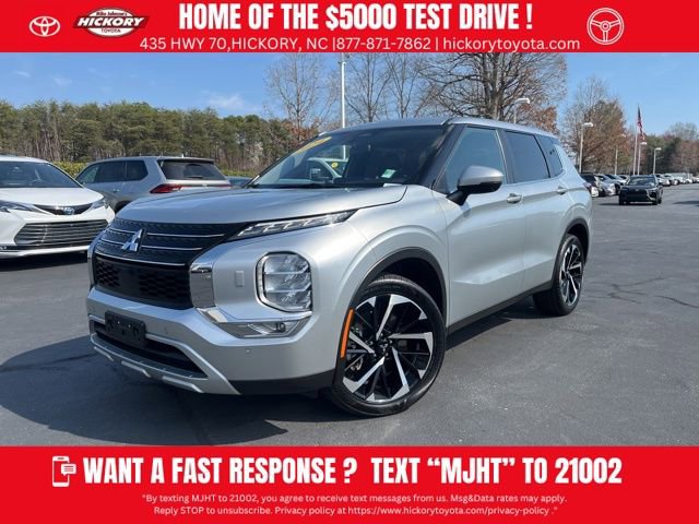 Used 2024 Mitsubishi Outlander SE Black Edition image 1