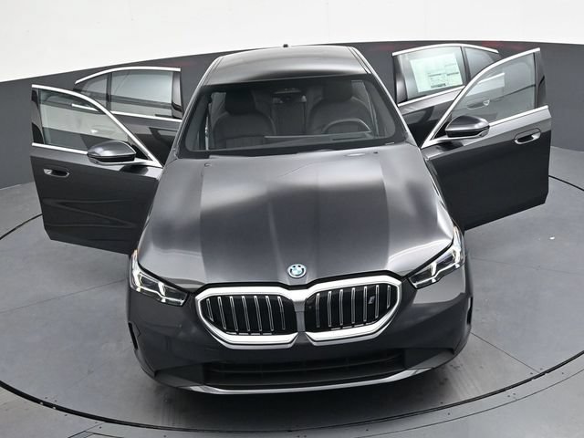 New 2026 BMW i5 eDrive40 AWD/4WD image 42