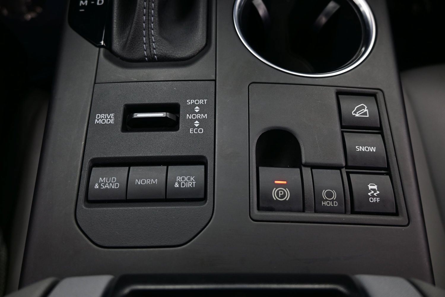 Used 2023 Toyota Highlander XLE AWD/4WD image 24