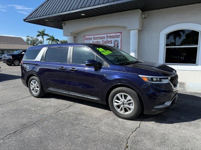 Used 2024 Kia Carnival LX