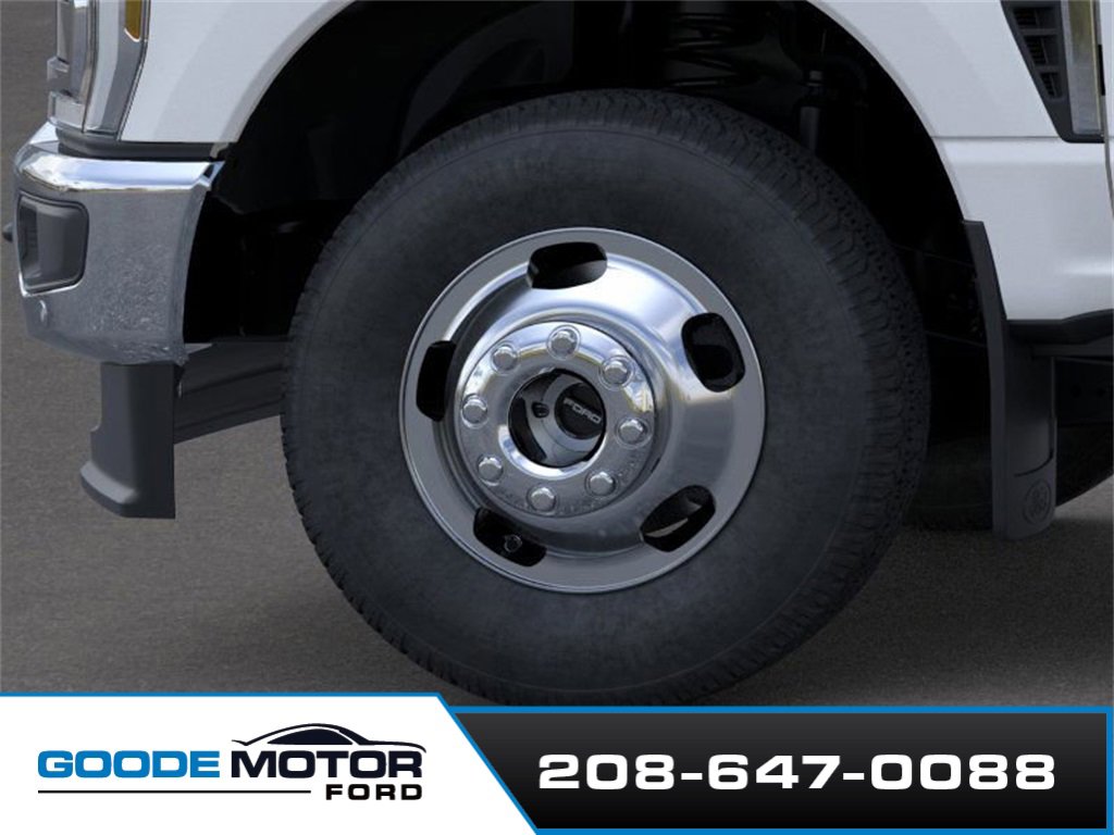 New 2026 Ford F350 Lariat image 19