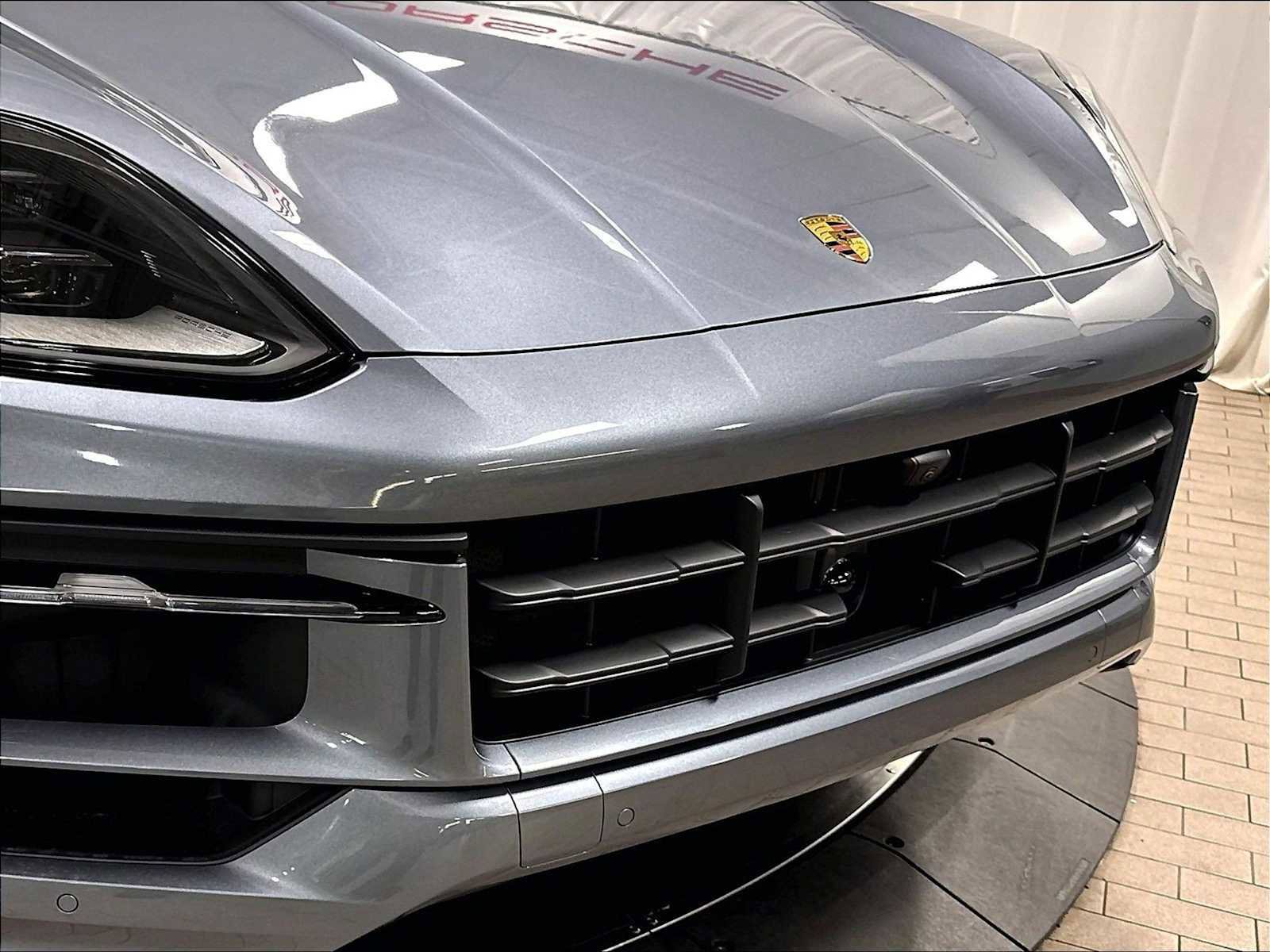 New 2026 Porsche Cayenne S AWD/4WD image 32