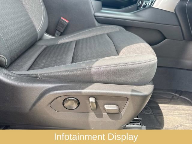 Used 2021 Chevrolet Suburban LS RWD image 18