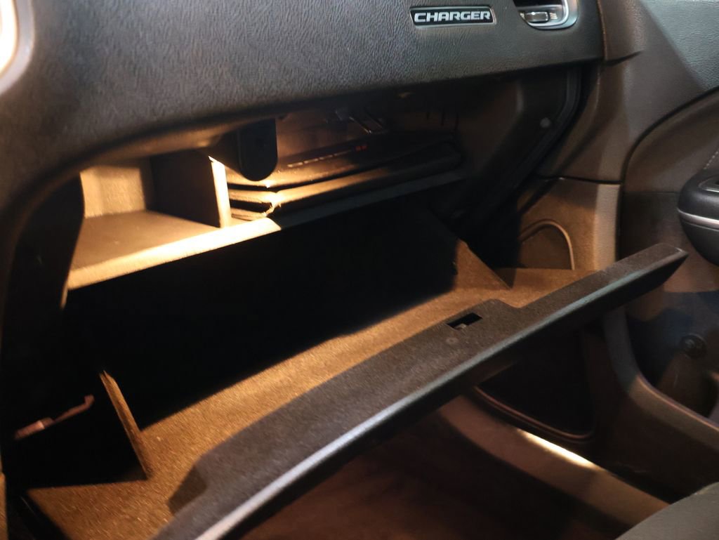 Used 2018 Dodge Charger GT image 29