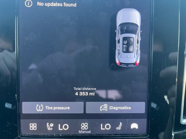Used 2025 Volvo XC40 B5 Core w/ Protection Package Premier AWD/4WD image 14
