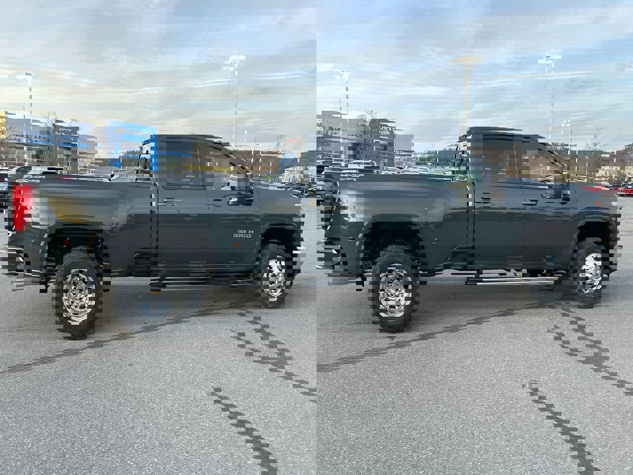 New 2026 Chevrolet Silverado 3500 LT image 8