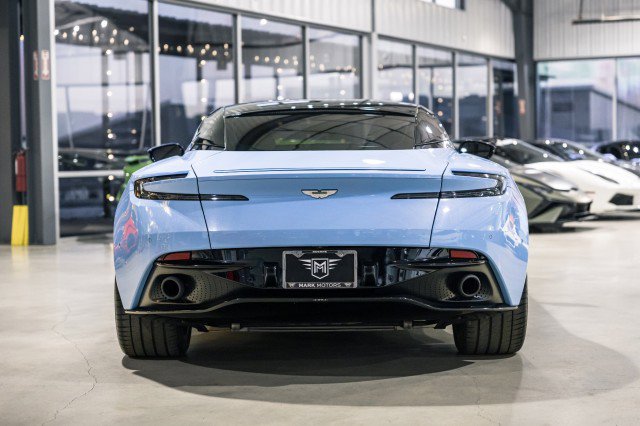 Used 2017 Aston Martin DB11 V12 image 5