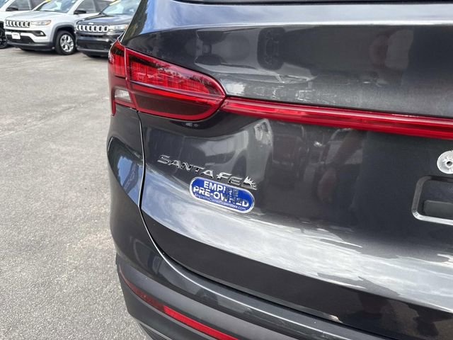 Used 2023 Hyundai Santa Fe SEL w/ Cargo Package image 5