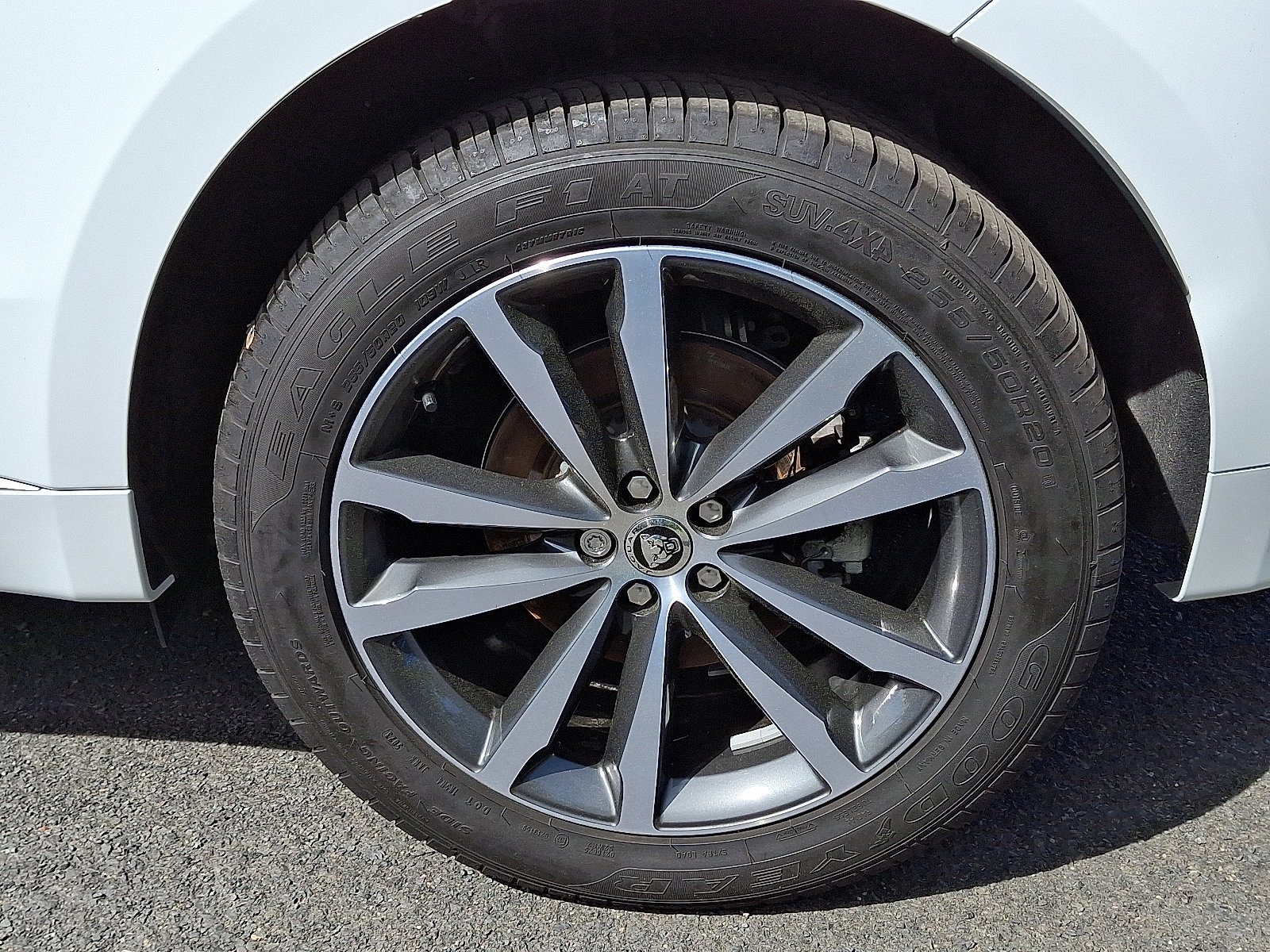 Certified 2025 Jaguar F-PACE R-Dynamic S image 10