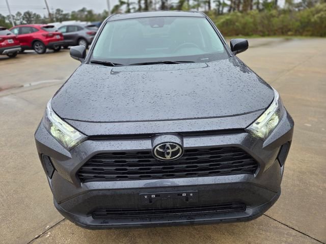 Used 2025 Toyota RAV4 LE image 9