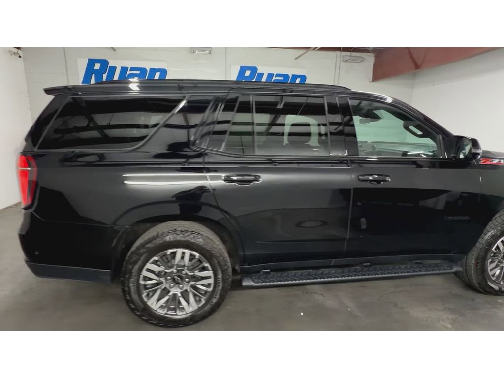 Used 2025 Chevrolet Tahoe Z71 w/ Comfort Package image 9