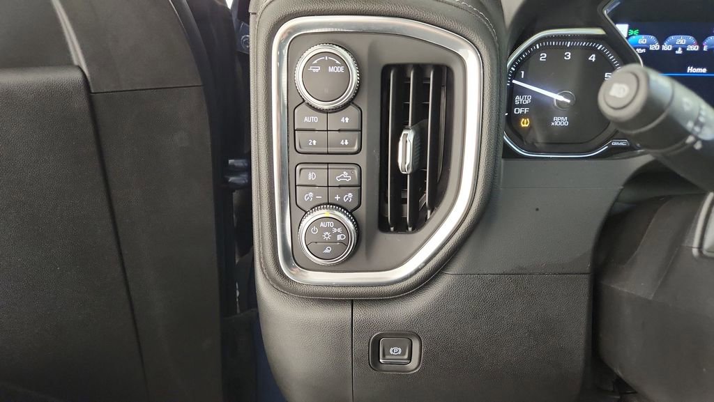 Used 2021 GMC Sierra 1500 Denali w/ Driver Alert Package II AWD/4WD image 25