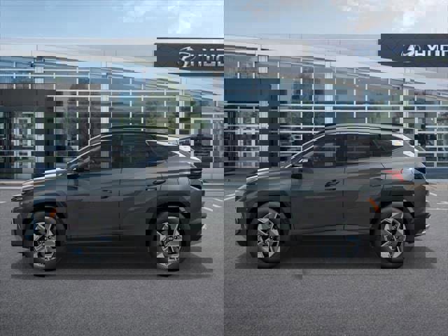 New 2025 Hyundai Tucson SEL image 3