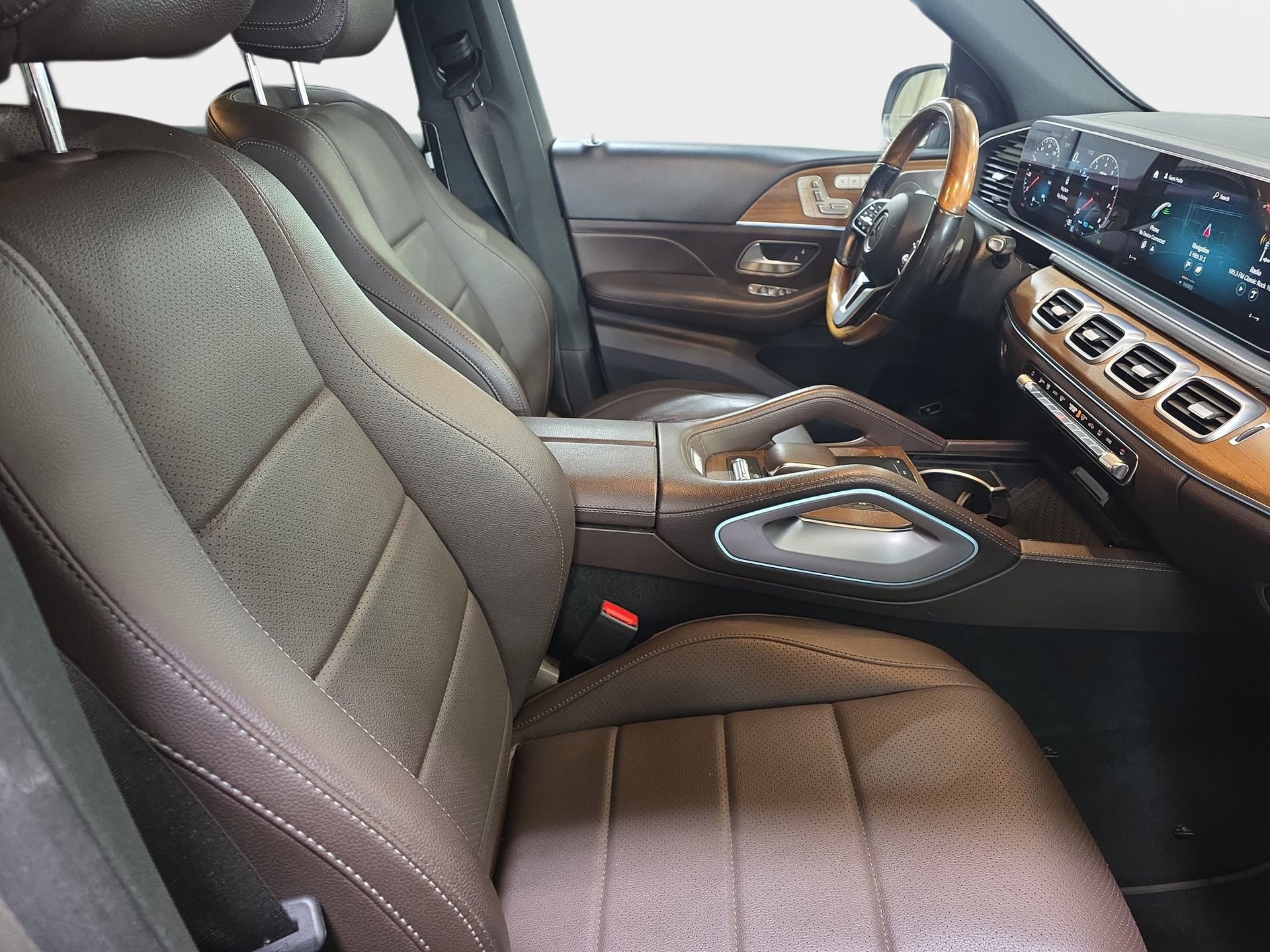 Used 2021 Mercedes-Benz GLS 450 4MATIC image 10