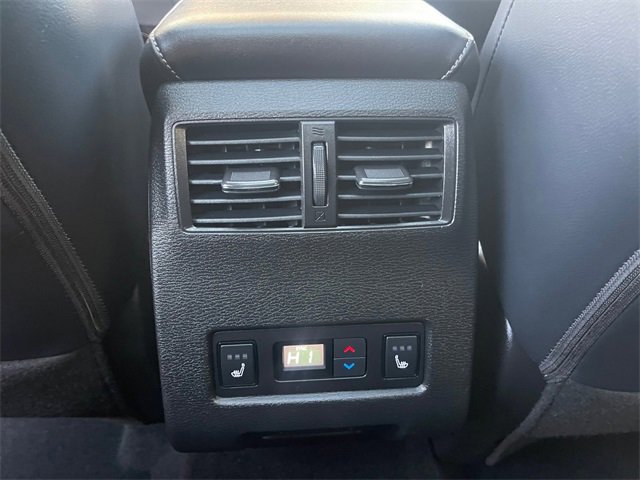 Used 2025 Mitsubishi Outlander SEL image 24