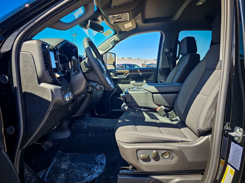 New 2026 GMC Sierra 2500 SLE image 11