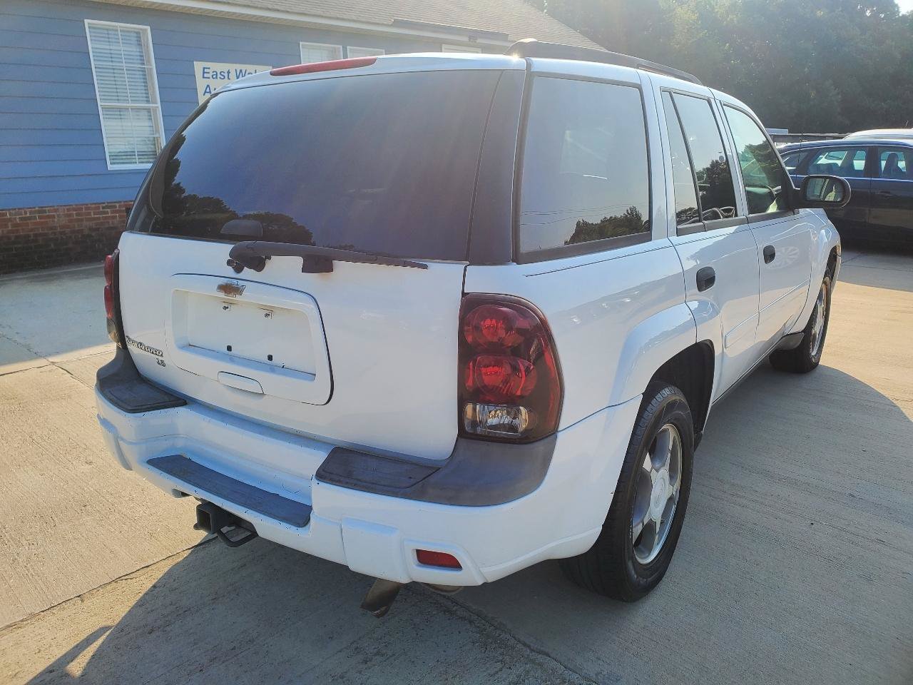 Used 2007 Chevrolet TrailBlazer LS w/ LS Preferred Equipment Group RWD image 9