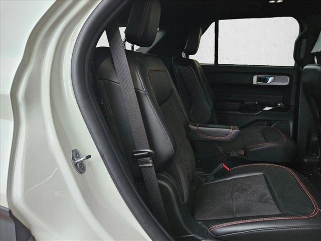 Certified 2023 Ford Explorer ST-Line w/ Class IV Trailer Tow Package AWD/4WD image 15