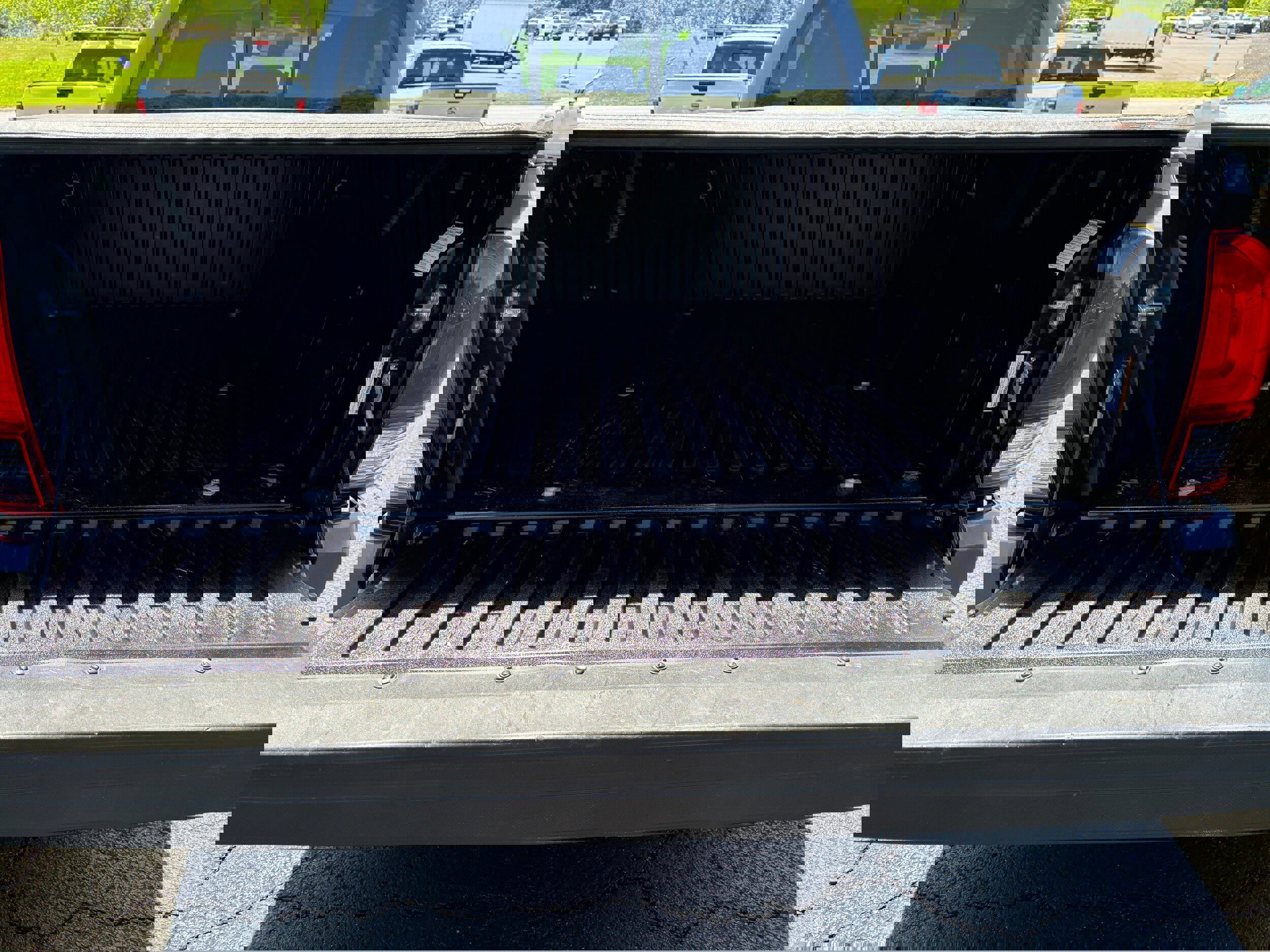 Used 2023 Toyota Tacoma SR image 6