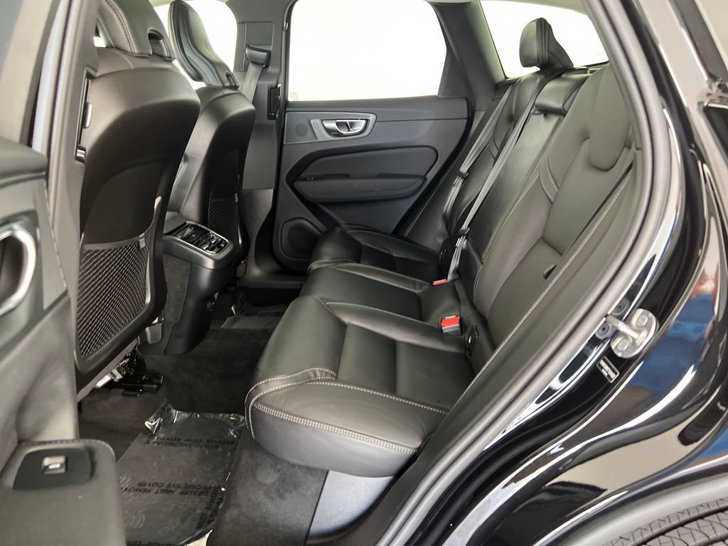 Used 2026 Volvo XC60 B5 Ultra w/ Climate Package AWD/4WD image 27