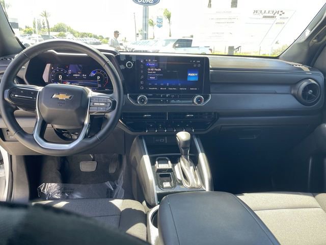 Used 2025 Chevrolet Colorado W/T w/ WT Custom Package RWD image 19