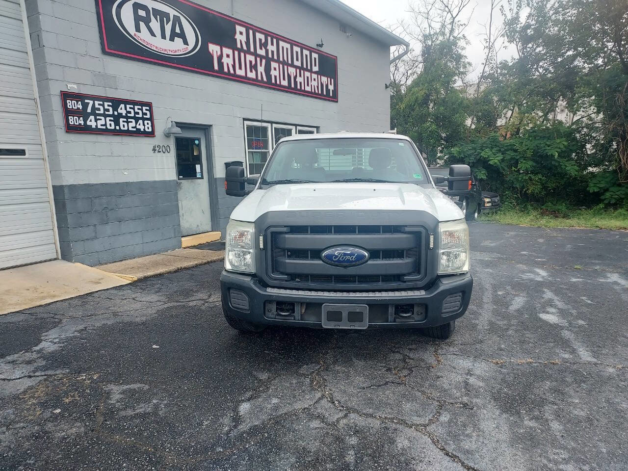 Used 2015 Ford F250 XL w/ Power Equipment Group image 3