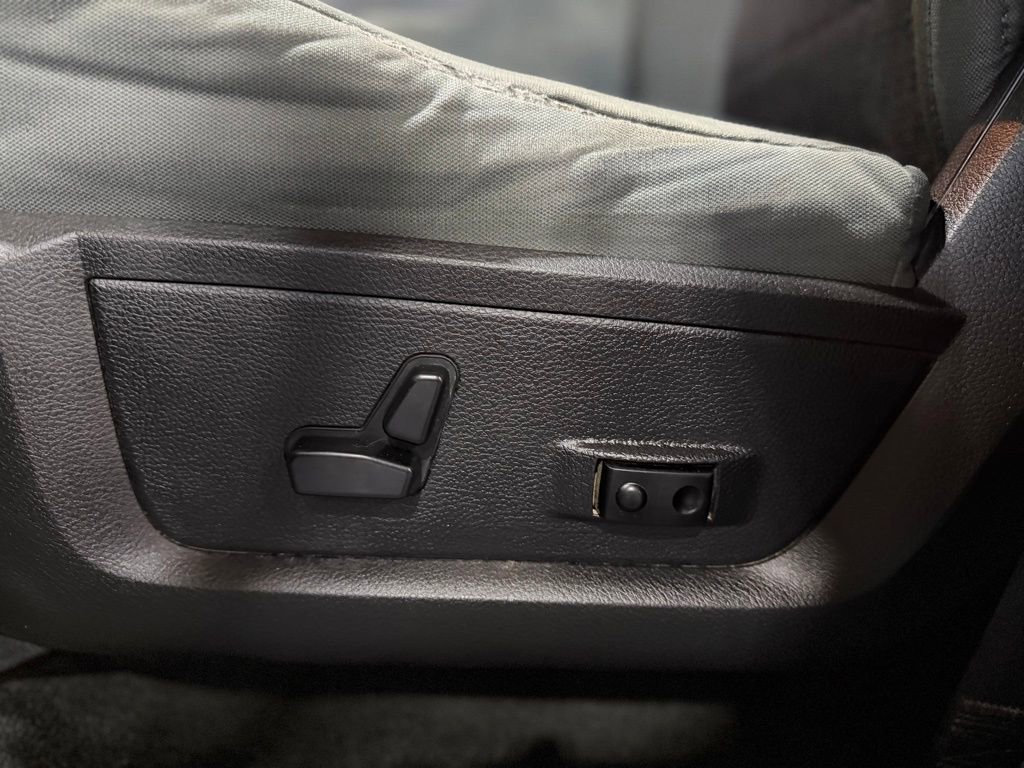 Used 2016 RAM 2500 Big Horn image 18