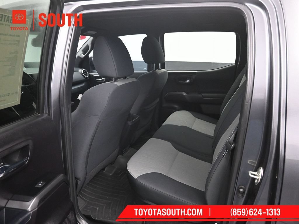 Used 2020 Toyota Tacoma TRD Off-Road AWD/4WD image 10