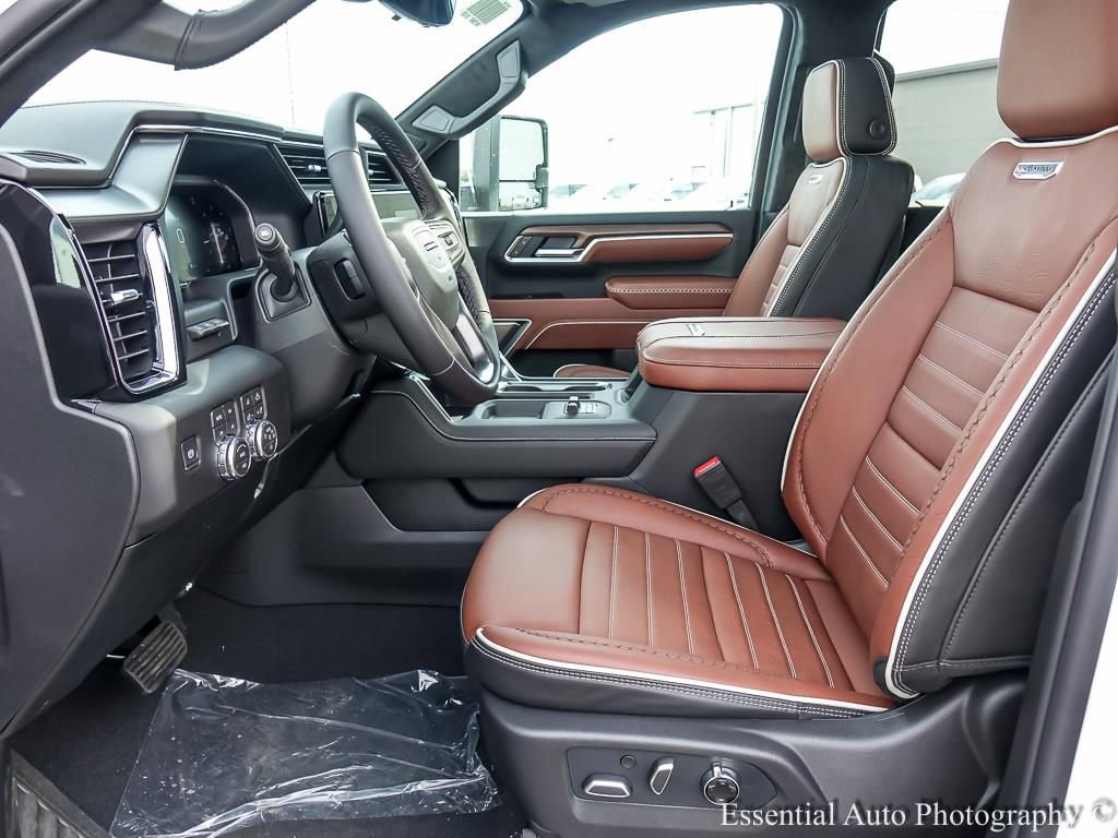 New 2026 GMC Sierra 2500 Denali Ultimate w/ Max Trailering Package image 9
