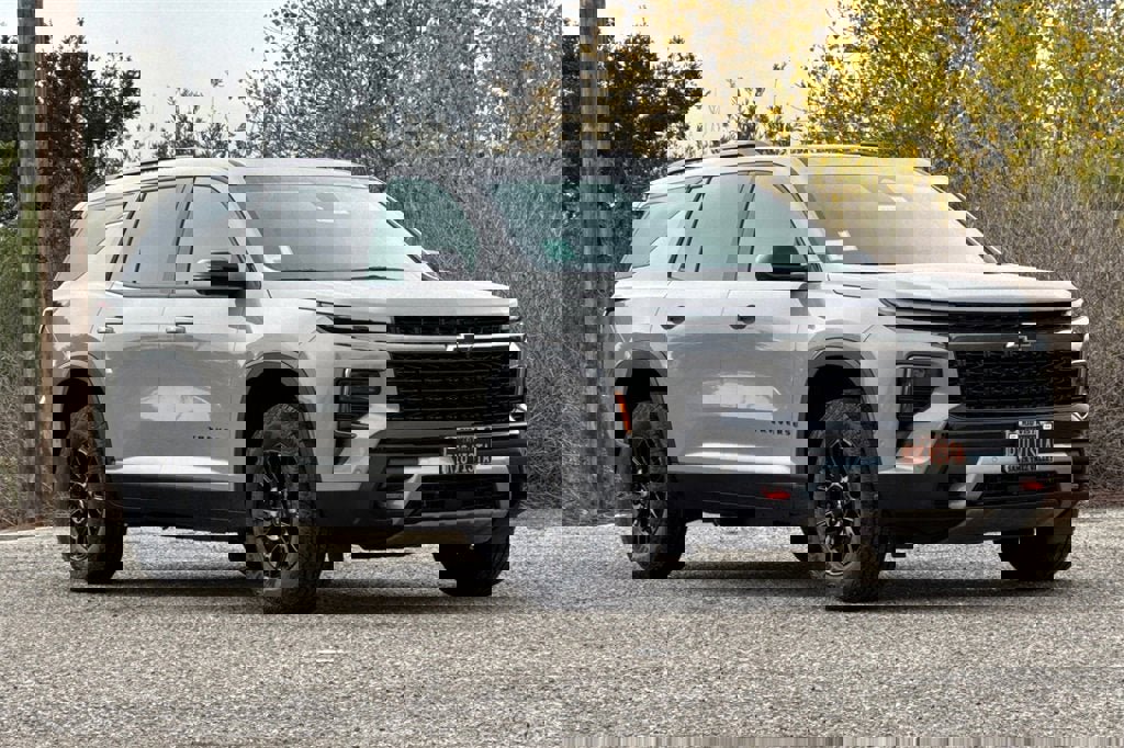 New 2026 Chevrolet Traverse Z71 image 2