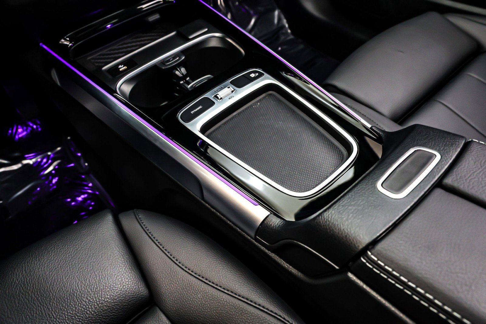 Certified 2025 Mercedes-Benz GLB 250 image 7