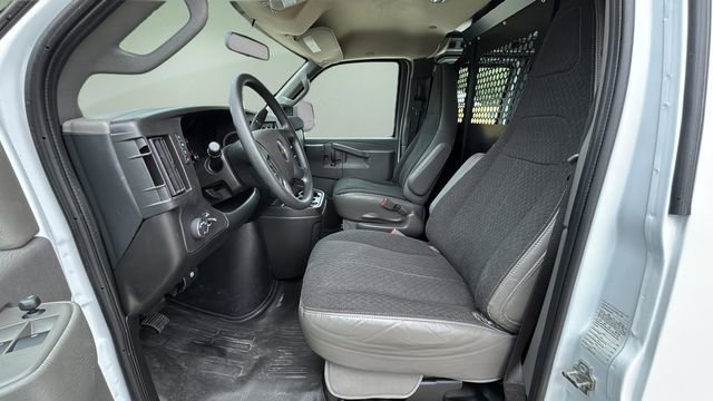 Used 2024 Chevrolet Express 2500 w/ Driver Convenience Package RWD image 20