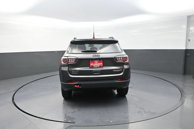 Used 2019 Jeep Compass Trailhawk AWD/4WD image 14
