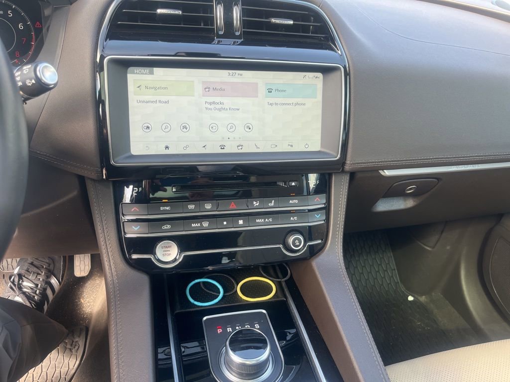 Used 2020 Jaguar F-PACE Prestige AWD/4WD image 12