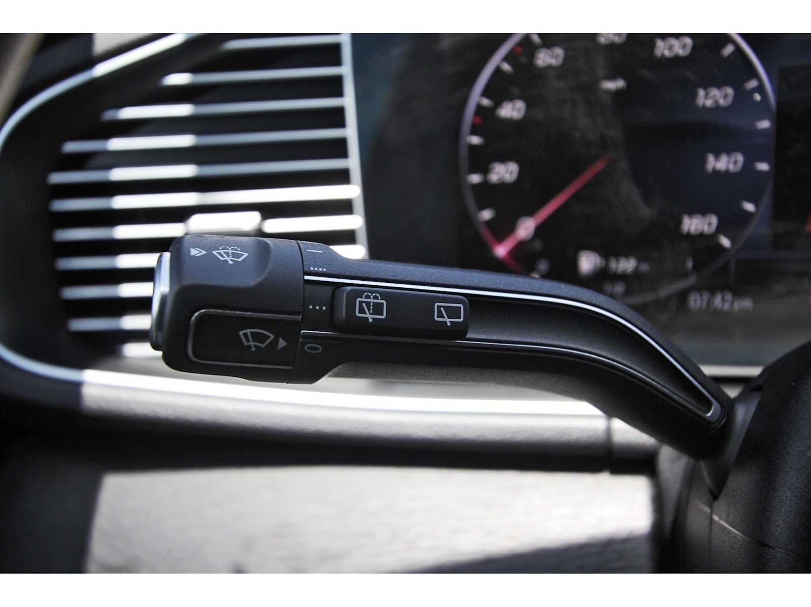 Used 2025 Mercedes-Benz GLE 350 4MATIC image 17