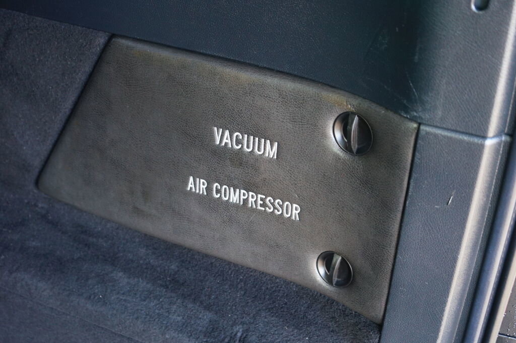 Used 2016 Mercedes-Benz Metris Passenger image 10