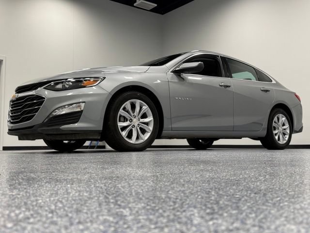 Used 2025 Chevrolet Malibu LT FWD image 4