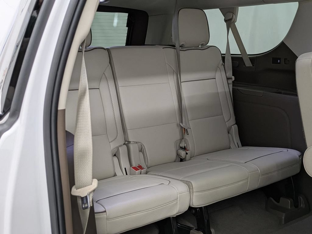 Used 2022 GMC Yukon XL Denali AWD/4WD image 34