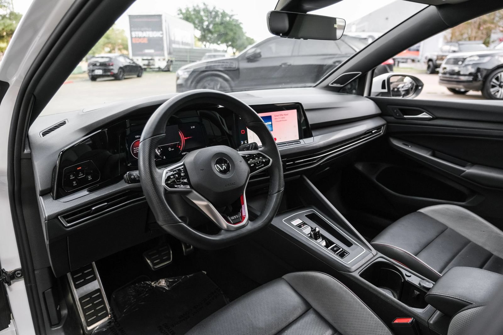 Used 2022 Volkswagen GTI Autobahn FWD image 2