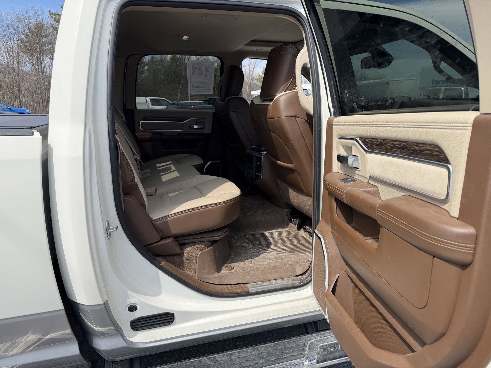 Used 2020 RAM 2500 Laramie AWD/4WD image 17