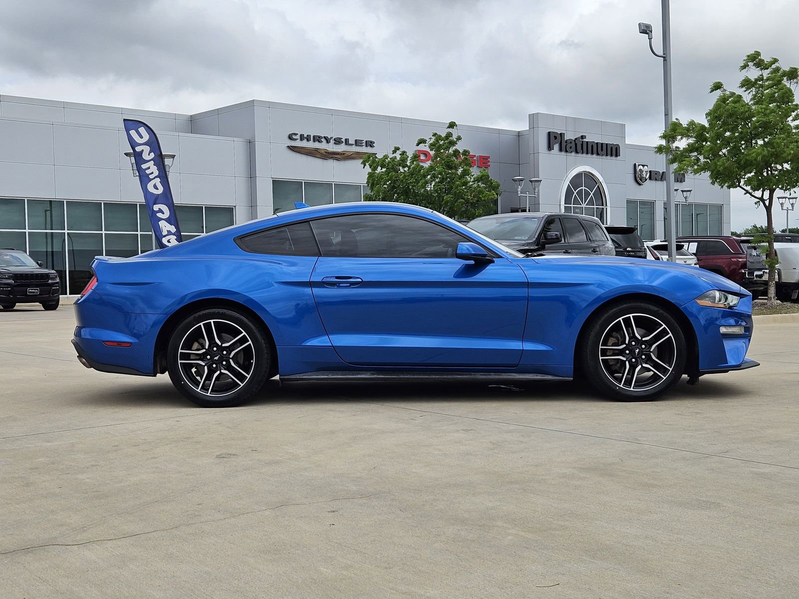 Used 2020 Ford Mustang Coupe w/ Equipment Group 101A RWD image 7